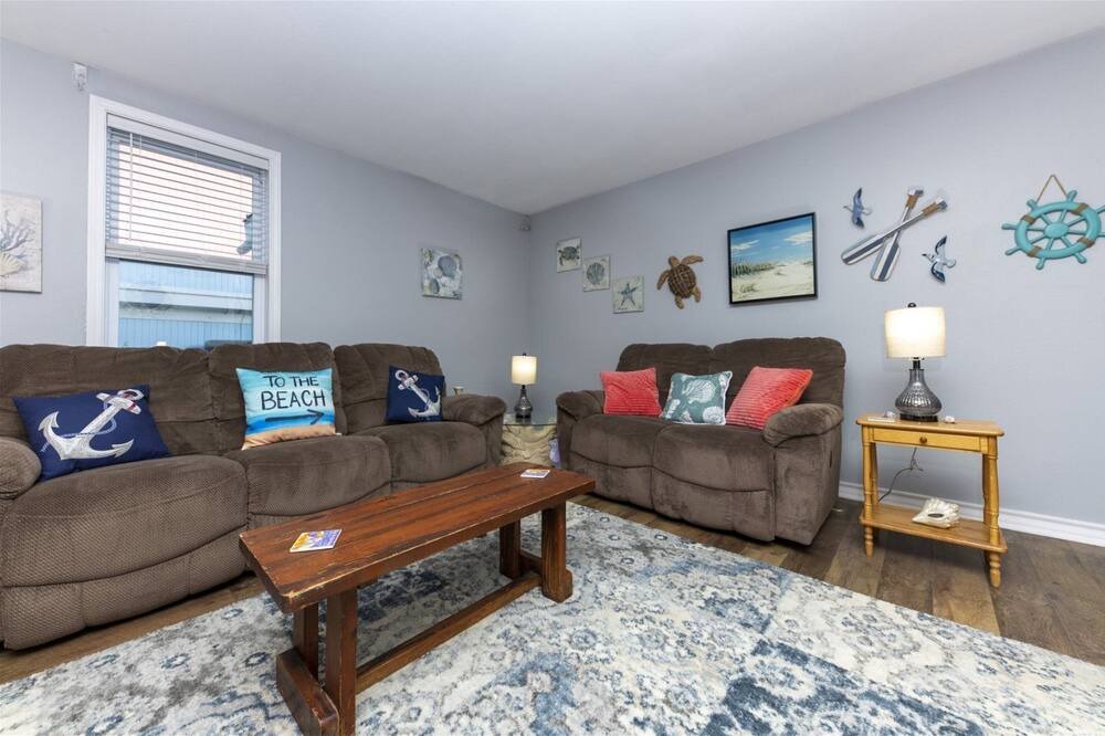 Photo of Bedroom in City-by-the Sea