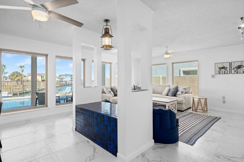 Photo of Bedroom in City-by-the Sea
