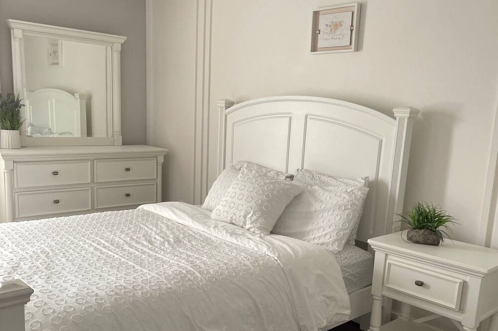 Photo of Bedroom in Franklin
