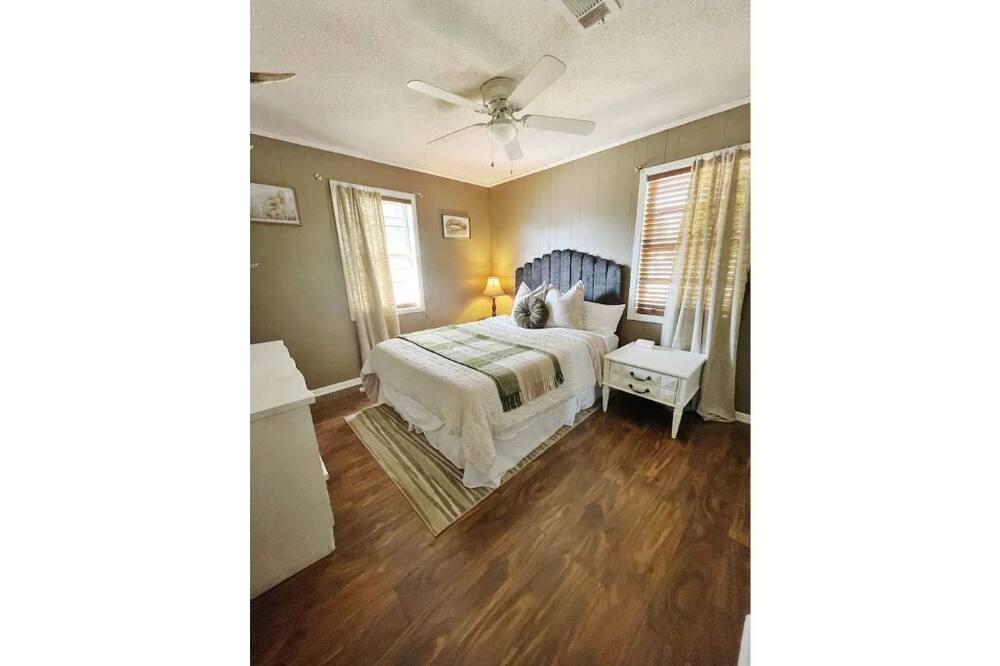 Photo of Bedroom in Bono
