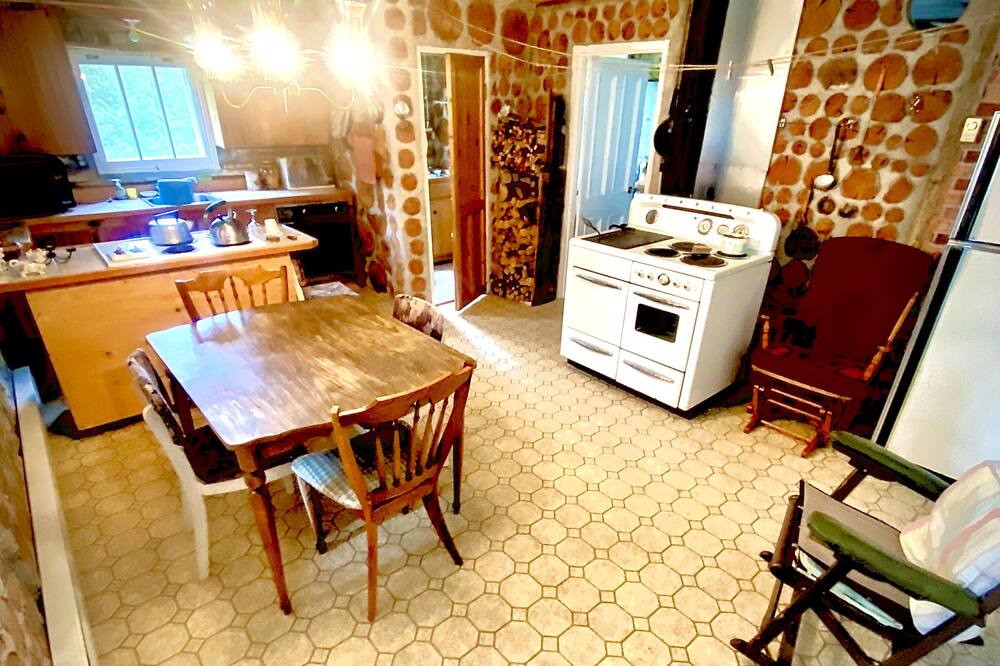 Photo of Kitchen in Notre-Dame-de-Montauban