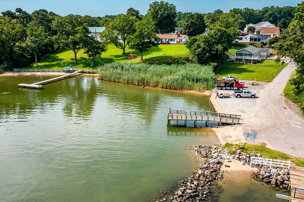 Photo of Outdoor in Dutton