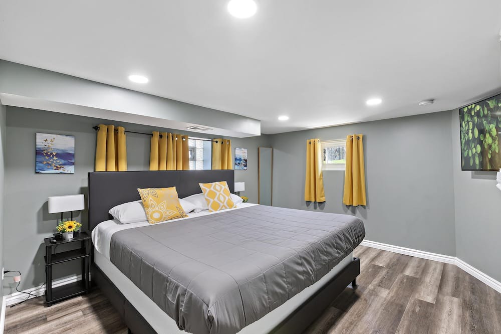 Photo of Bedroom in Lombard