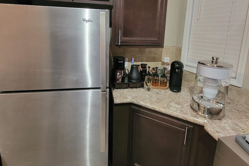 Photo of Kitchen in Cardinal Hills Estates
