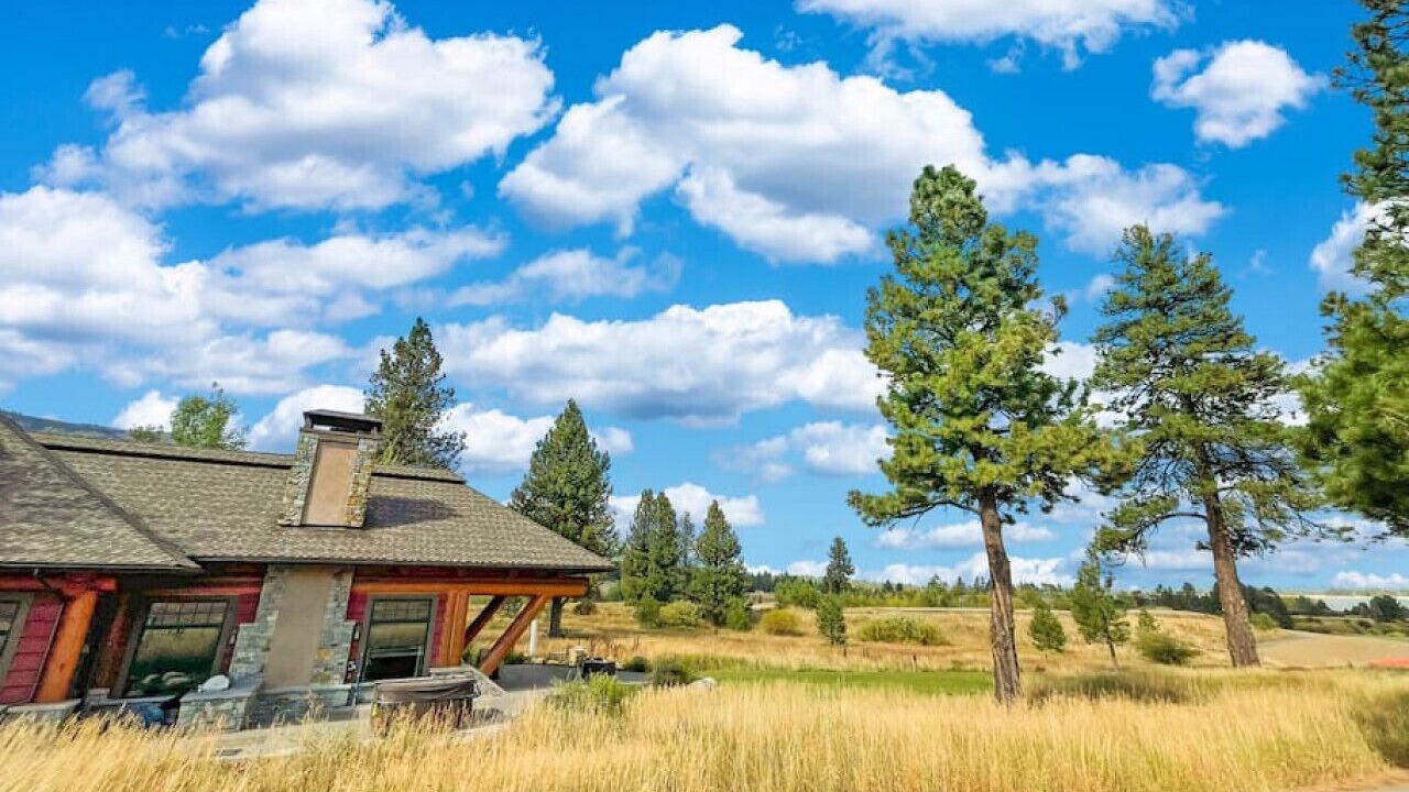 Photo of Outdoor in Tamarack