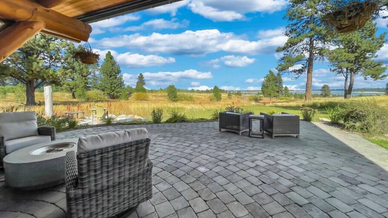 Photo of Patio Balcony in Tamarack