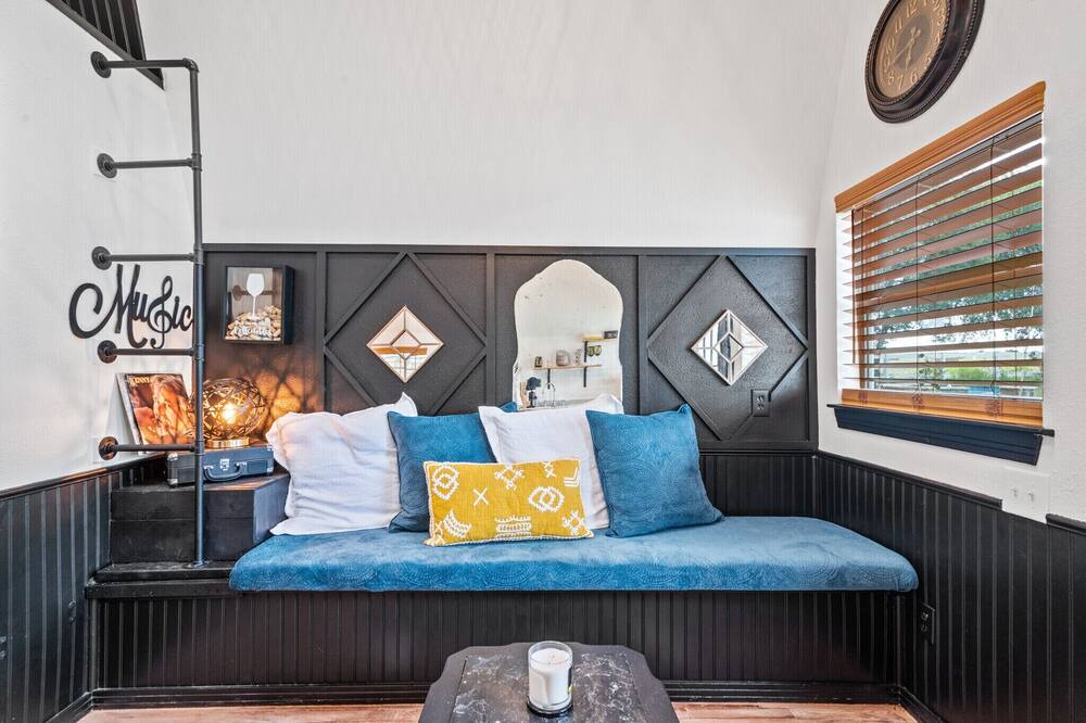Photo of Bedroom in Alvarado