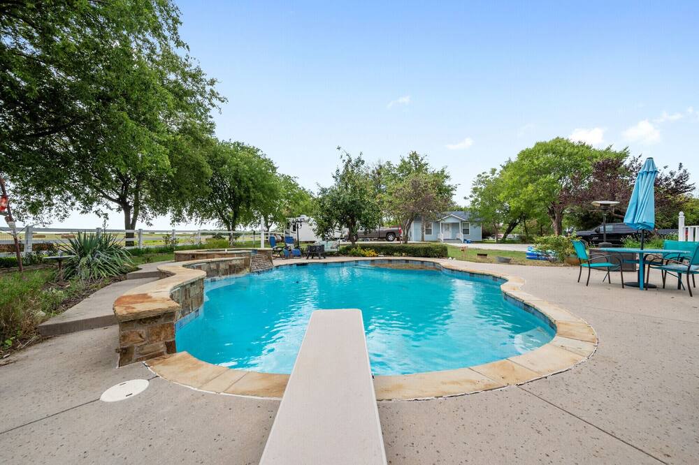 Photo of Outdoor in Alvarado