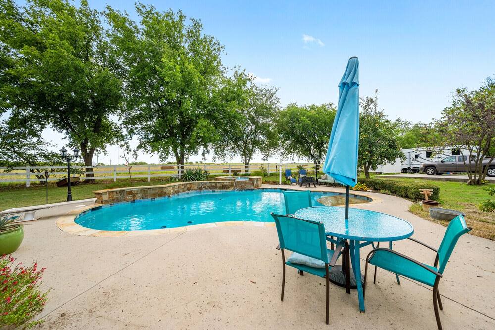 Photo of Outdoor in Alvarado