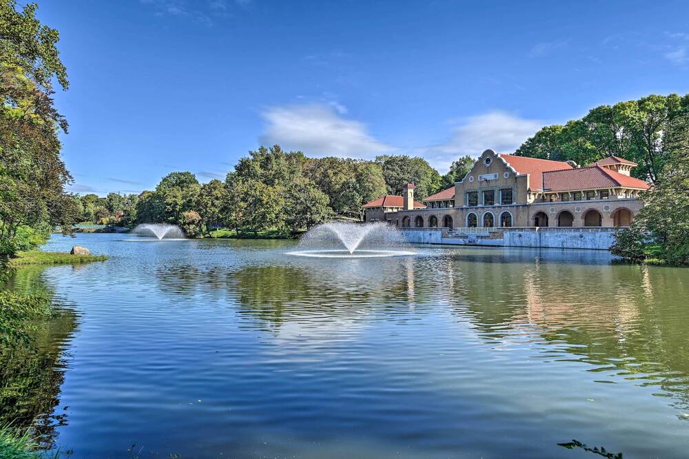Photo of Others in Albany
