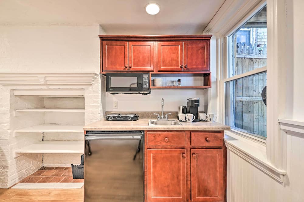 Photo of Others in Albany