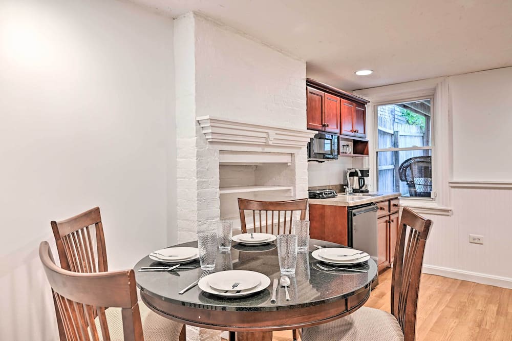 Photo of Others in Albany