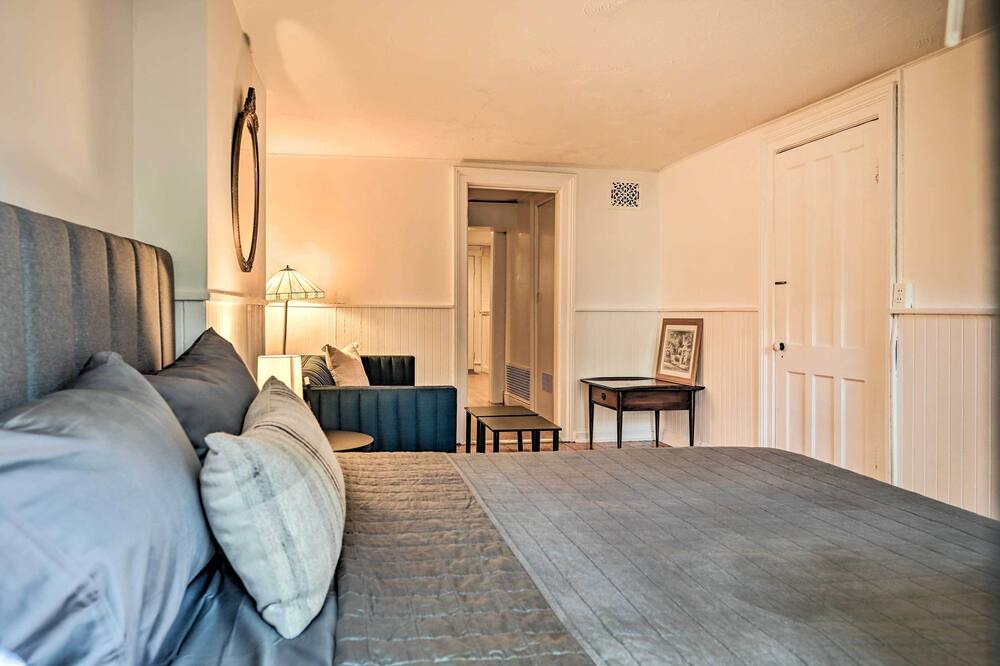 Photo of Bedroom in Albany