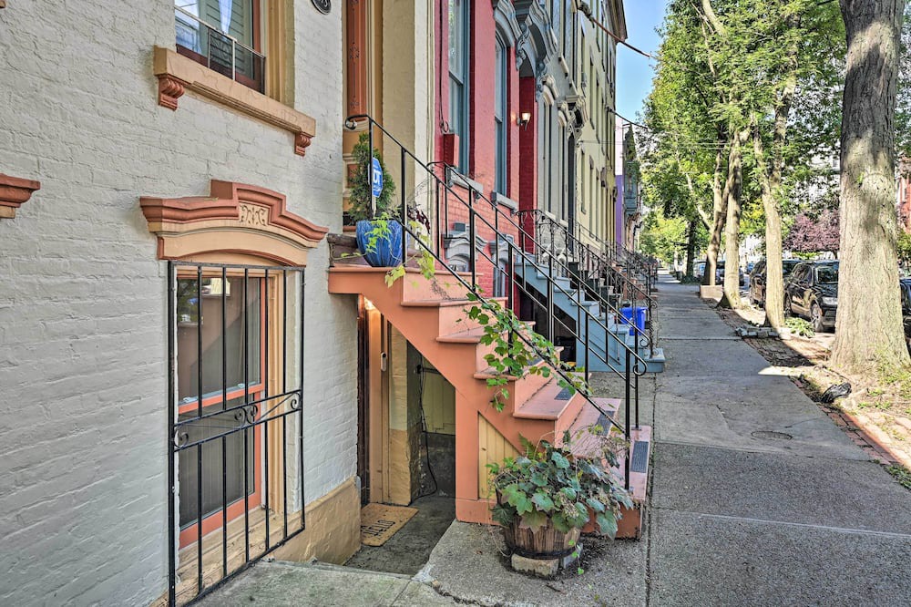 Photo of Outdoor in Albany