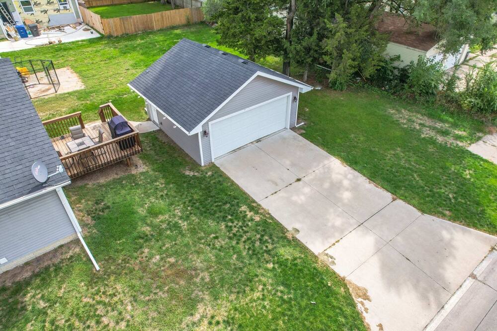 Photo of Others in Des Moines