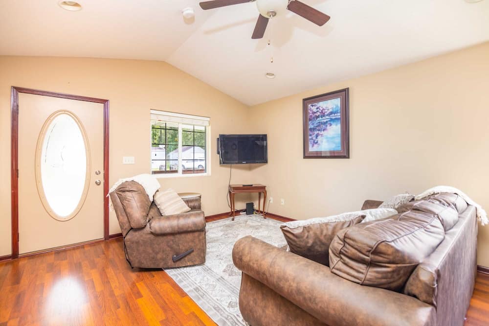 Photo of Others in Des Moines