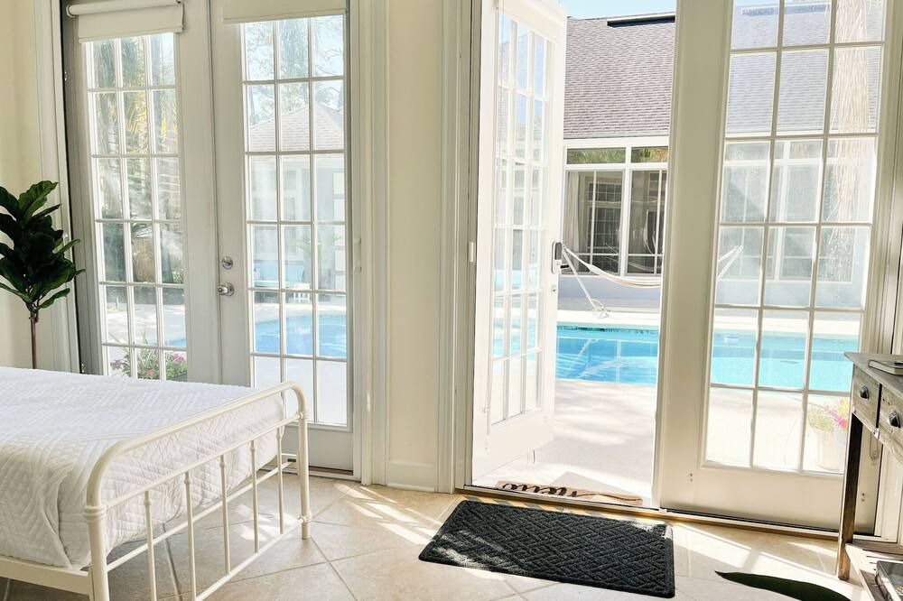 Photo of Bedroom in Mandarin