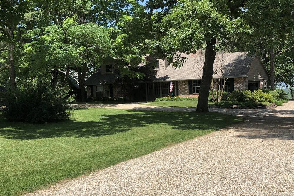 Photo of Outdoor in Pryor