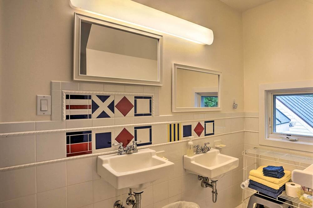 Photo of Bathroom in Reedville