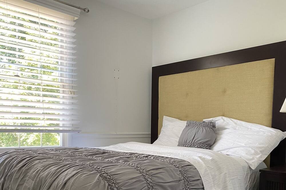 Photo of Bedroom in Germantown