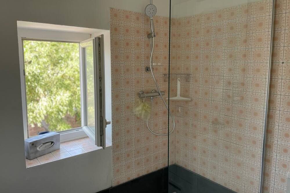 Photo of Bathroom in Belmont-sur-Rance