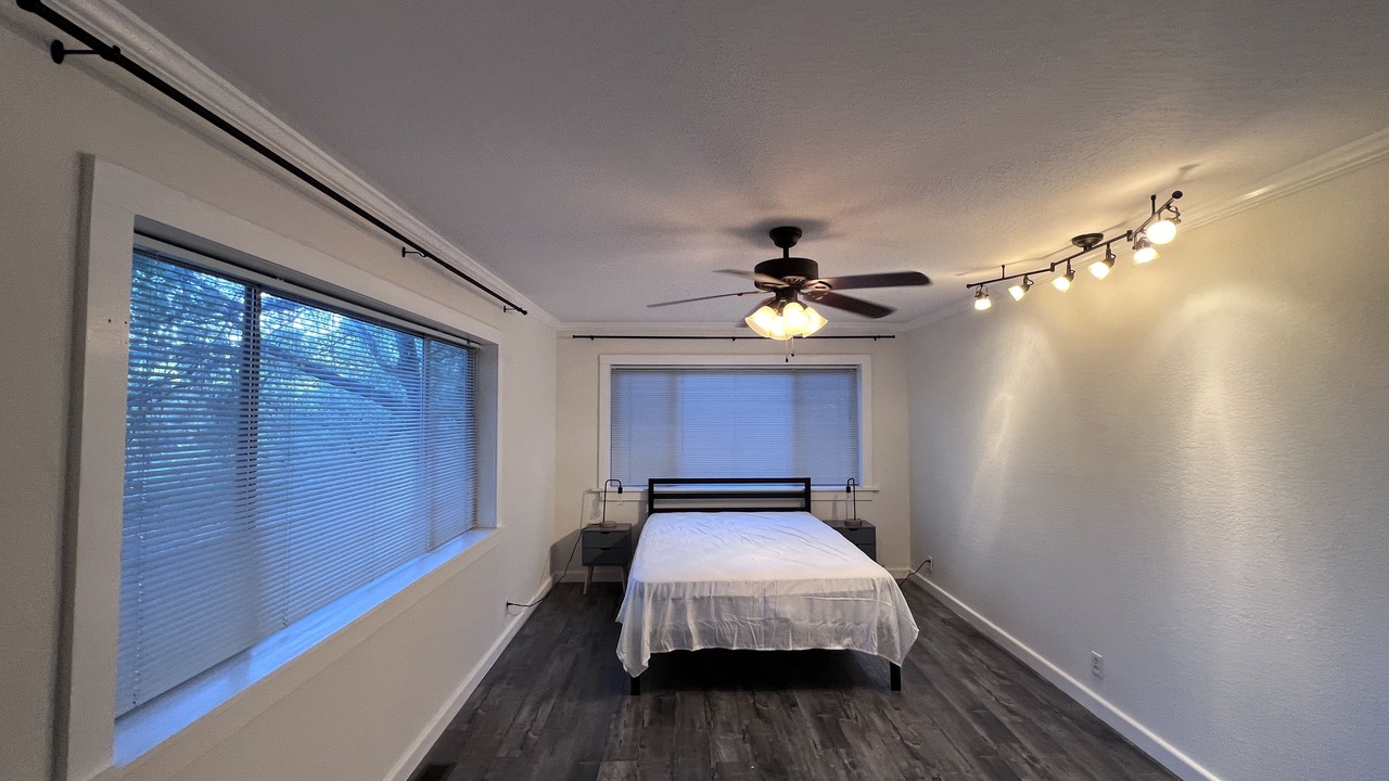 Photo of Others in Groveland