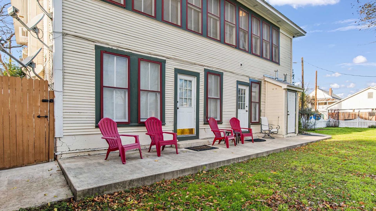 Photo of Patio Balcony in Bandera