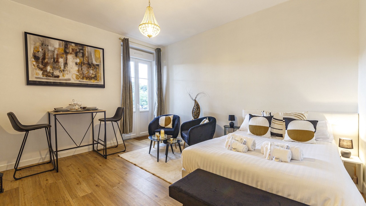 Photo of Others in Laval