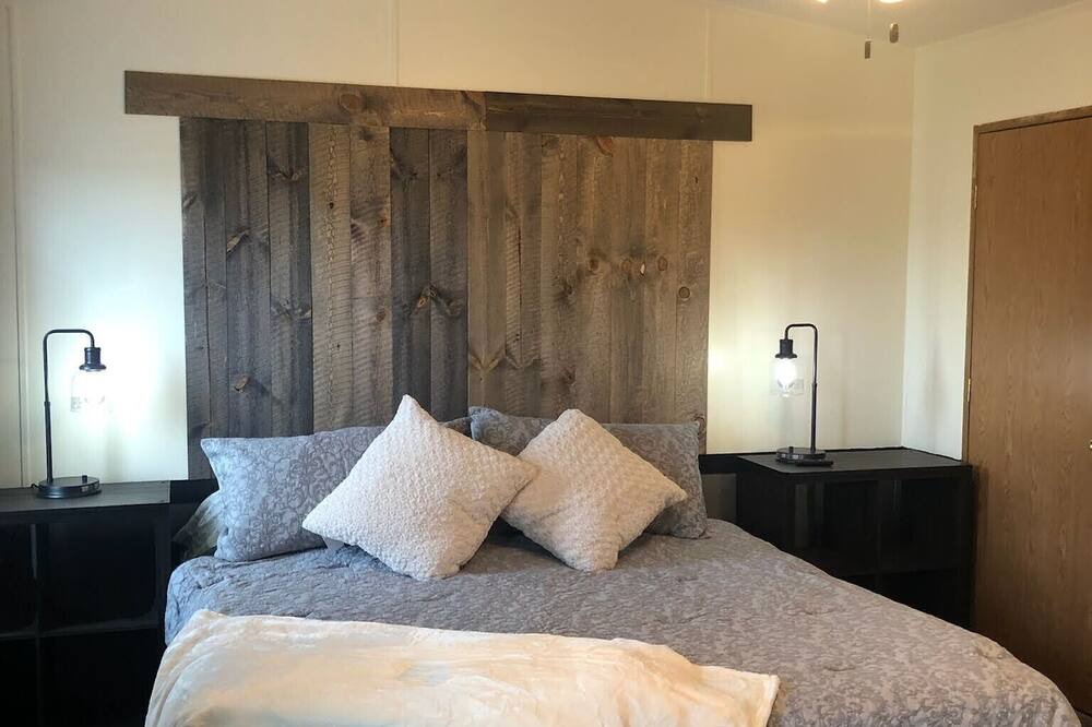 Photo of Bedroom in Keith County