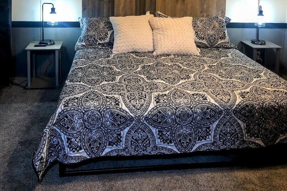 Photo of Bedroom in Keith County