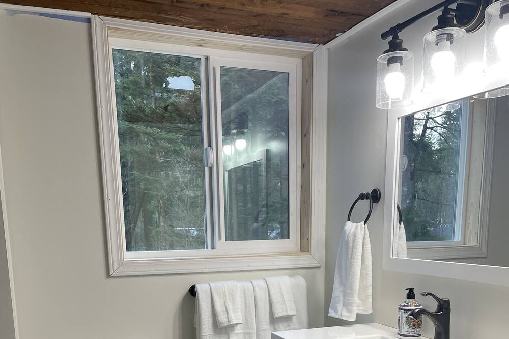 Photo of Bathroom in Peaceful Valley