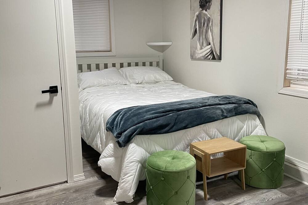 Photo of Bedroom in Peaceful Valley
