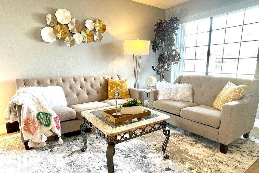 Photo of Bedroom in Sacramento