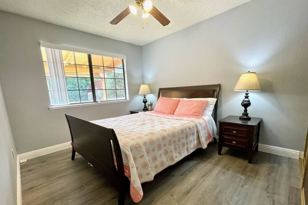 Photo of Bedroom in Sacramento
