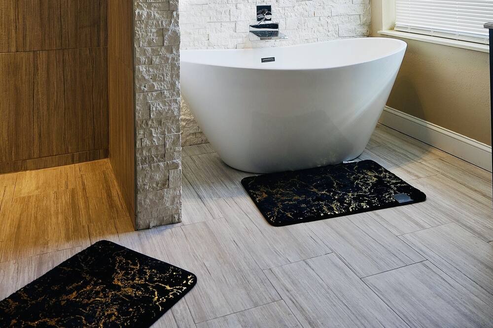 Photo of Bathroom in Southwest Orlando