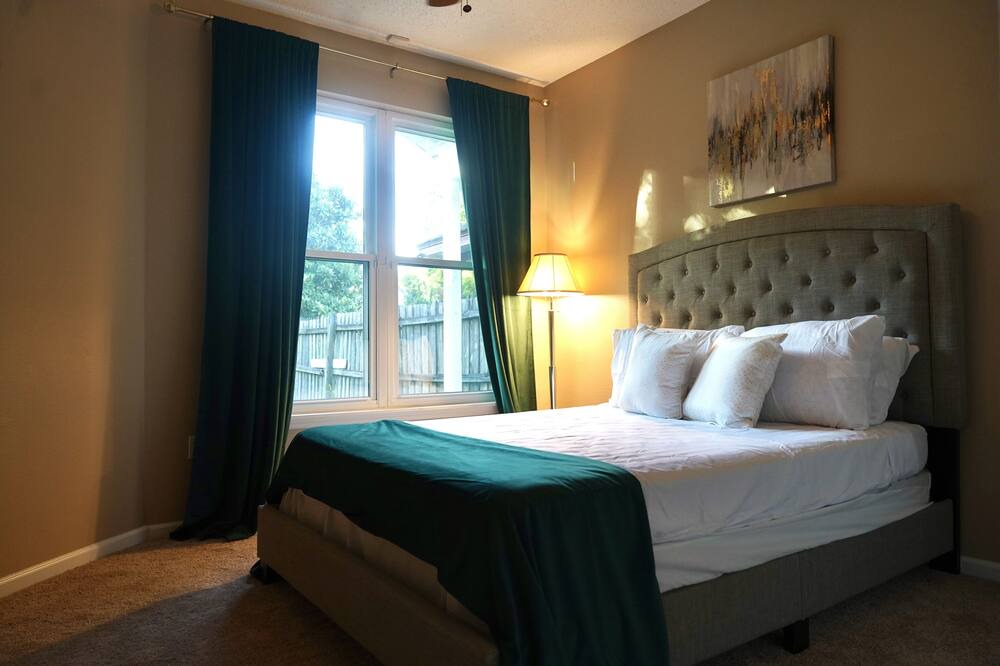 Photo of Bedroom in Southwest Orlando