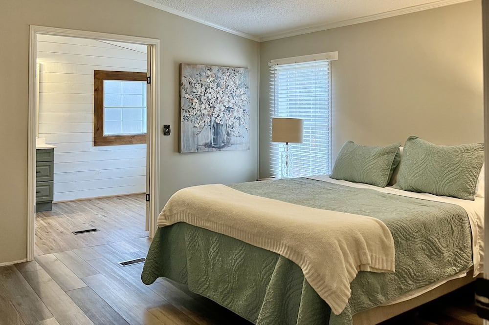 Photo of Bedroom in Blue Mountain