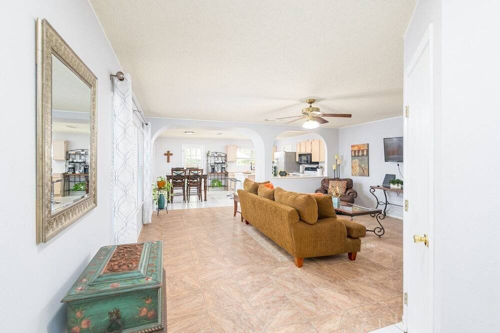 Photo of Livingroom in Wetmore