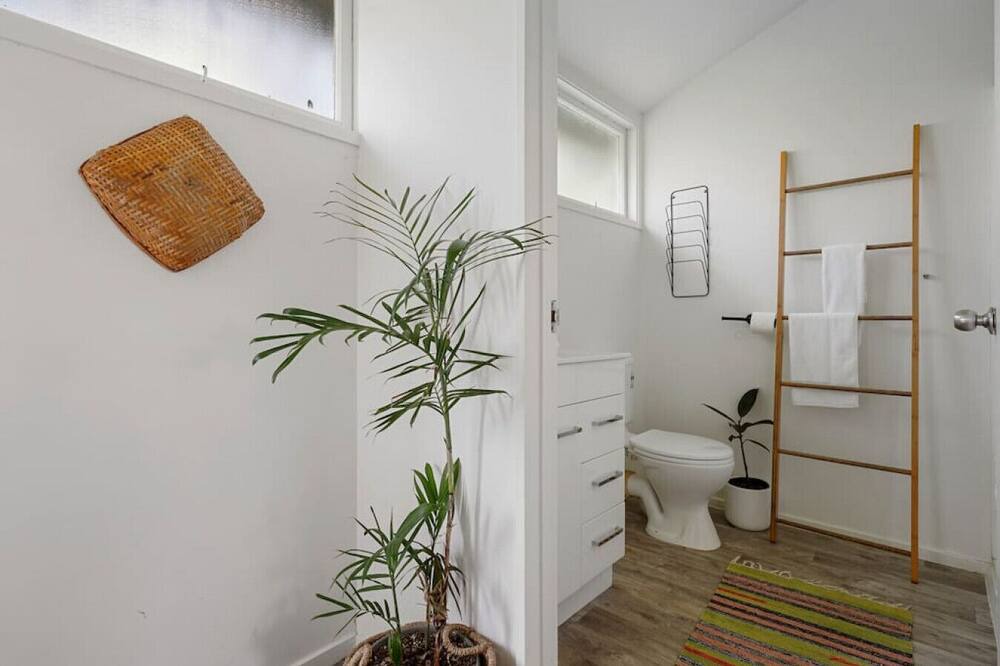 Photo of Others in Kingsland