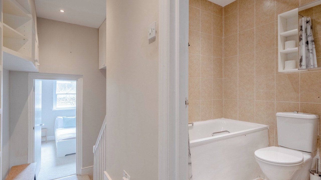 Photo of Others in Clapham