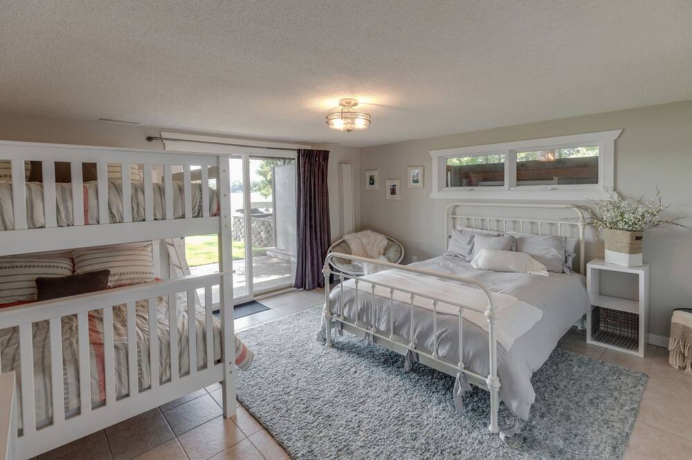 Photo of Bedroom in Crosslake