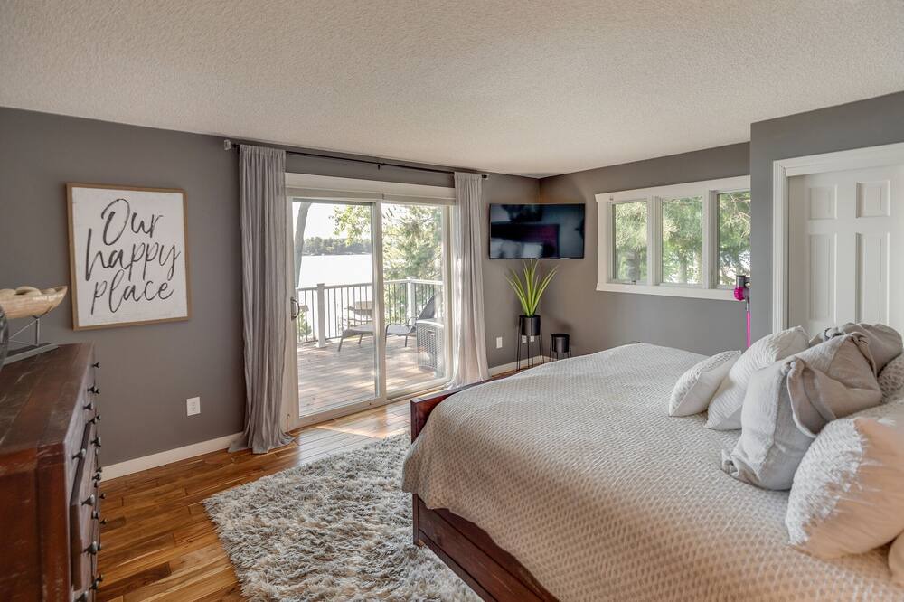 Photo of Bedroom in Crosslake