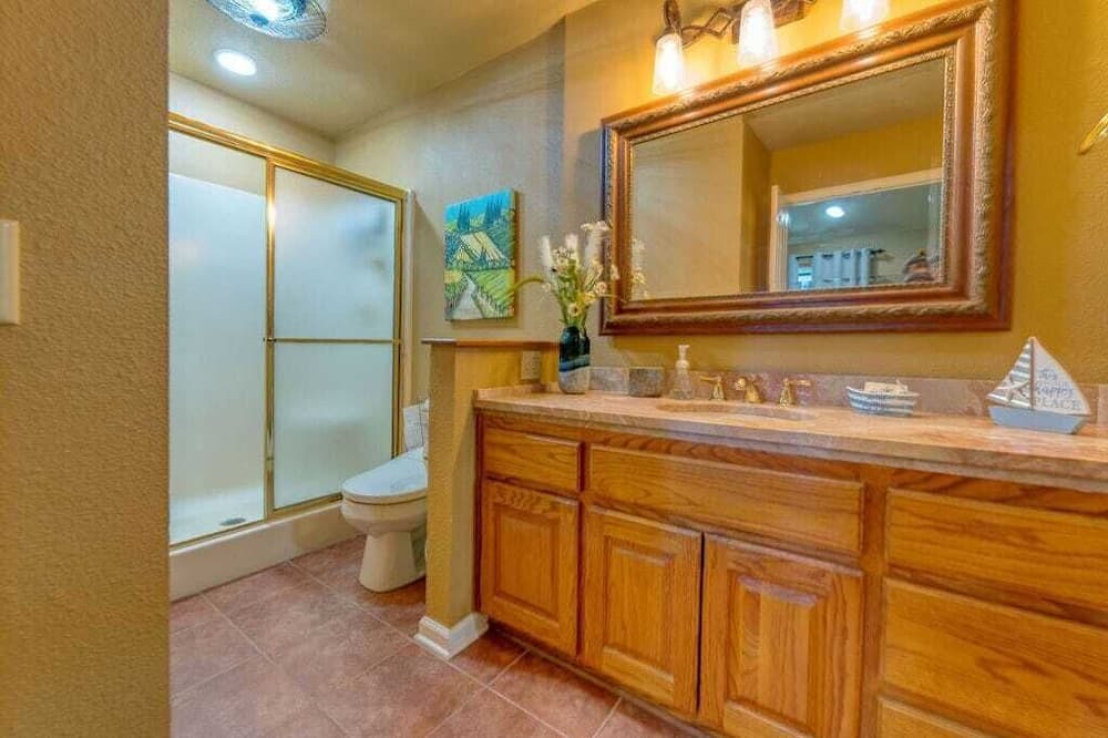 Photo of Bathroom in Tumbling Shoals