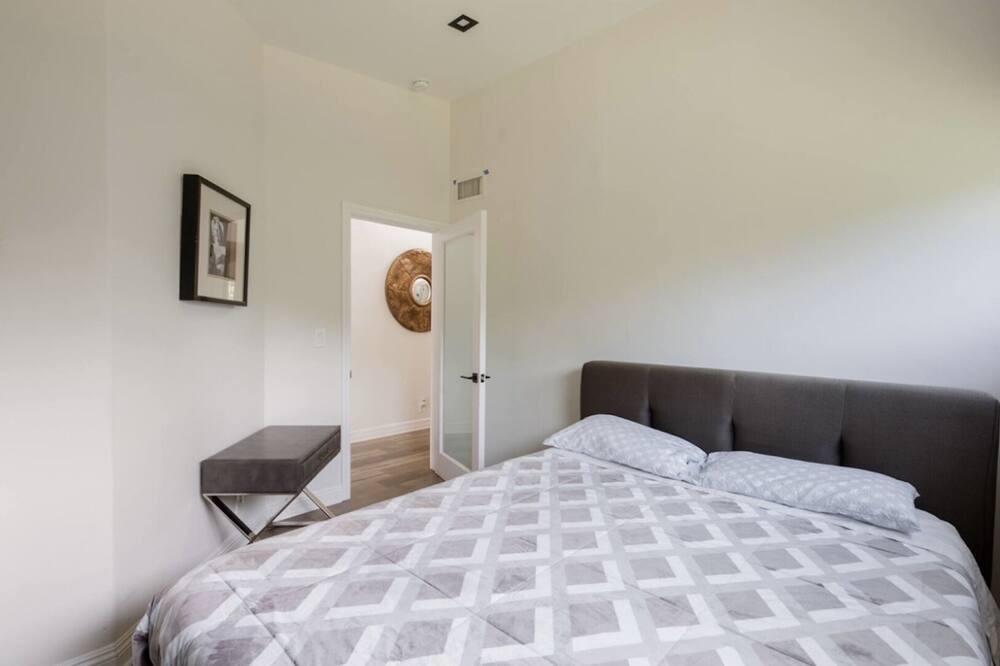 Photo of Bedroom in Melrose