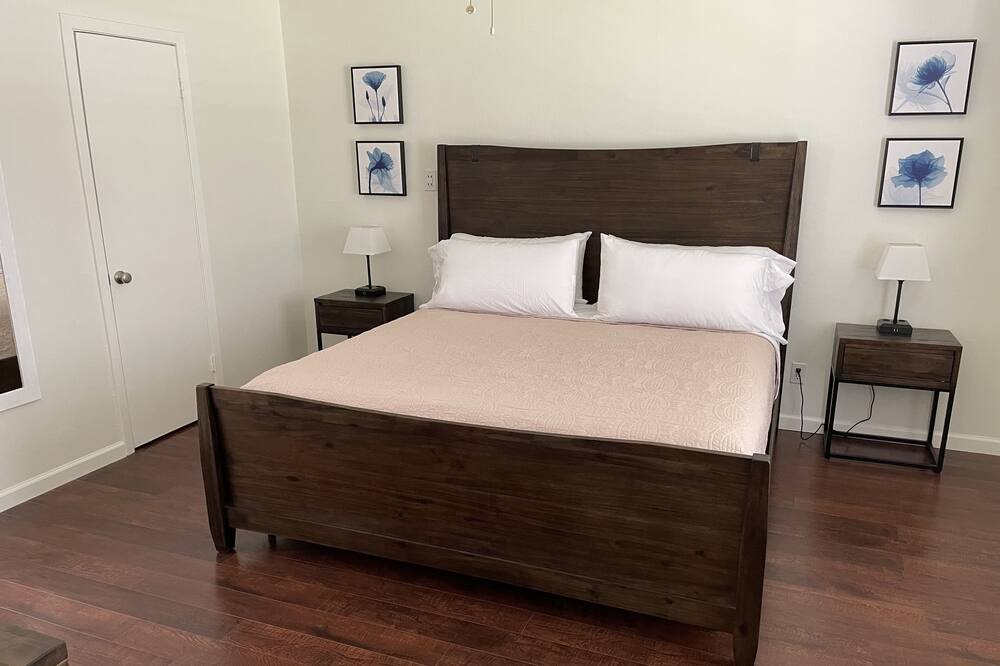 Photo of Bedroom in Conroe