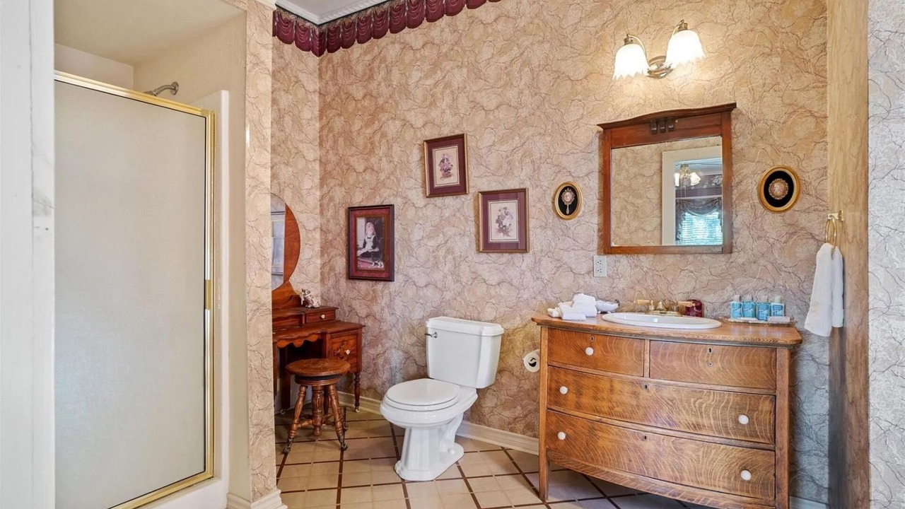 Photo of Bathroom in Bonham