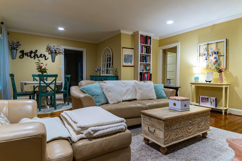 Photo of Livingroom in Beaumont