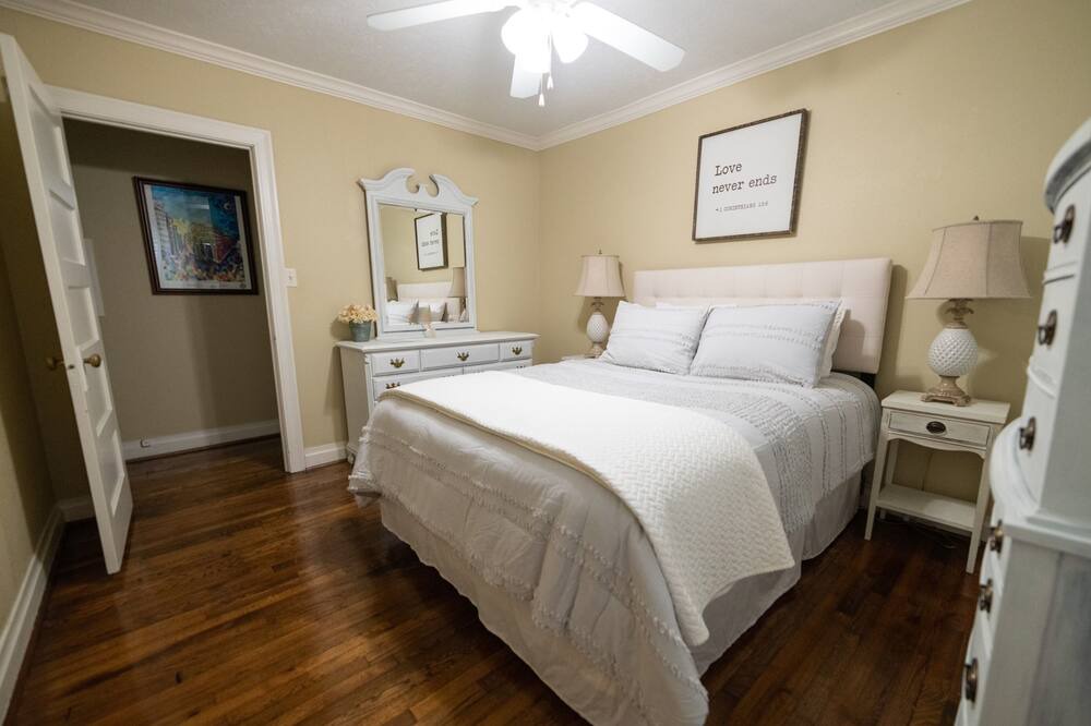 Photo of Bedroom in Beaumont
