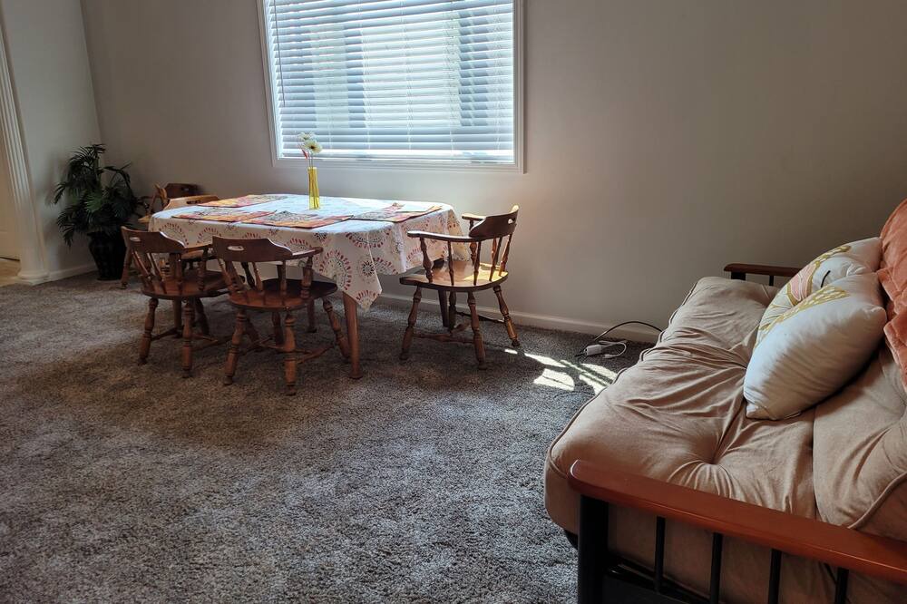 Photo of Livingroom in Billings