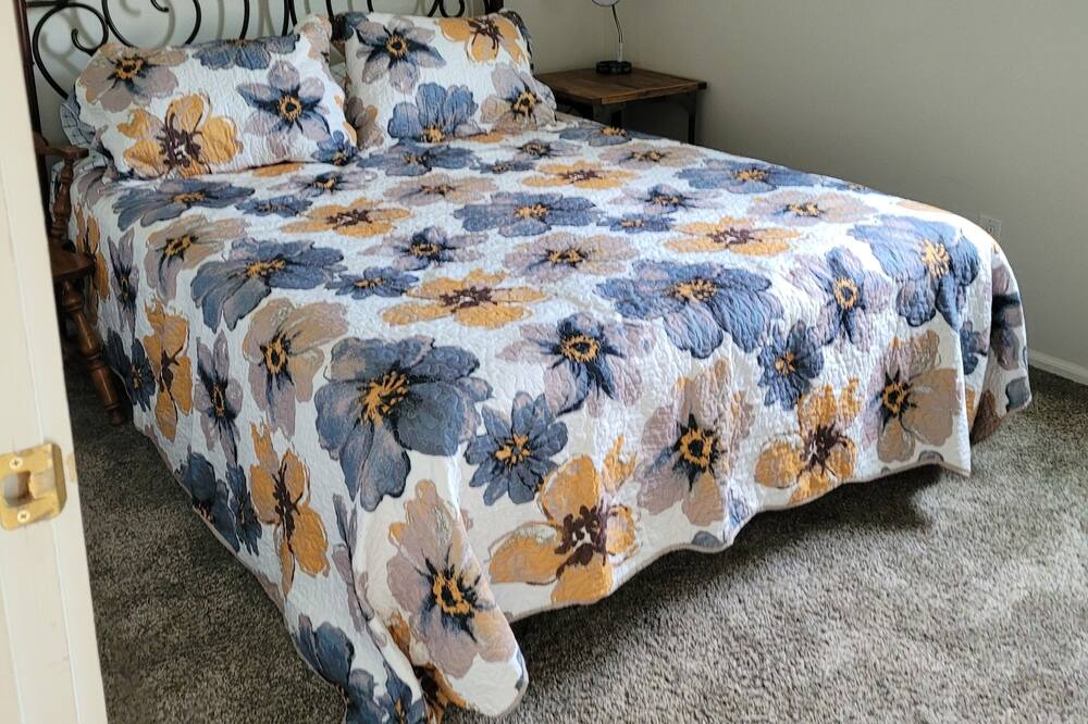 Photo of Bedroom in Billings